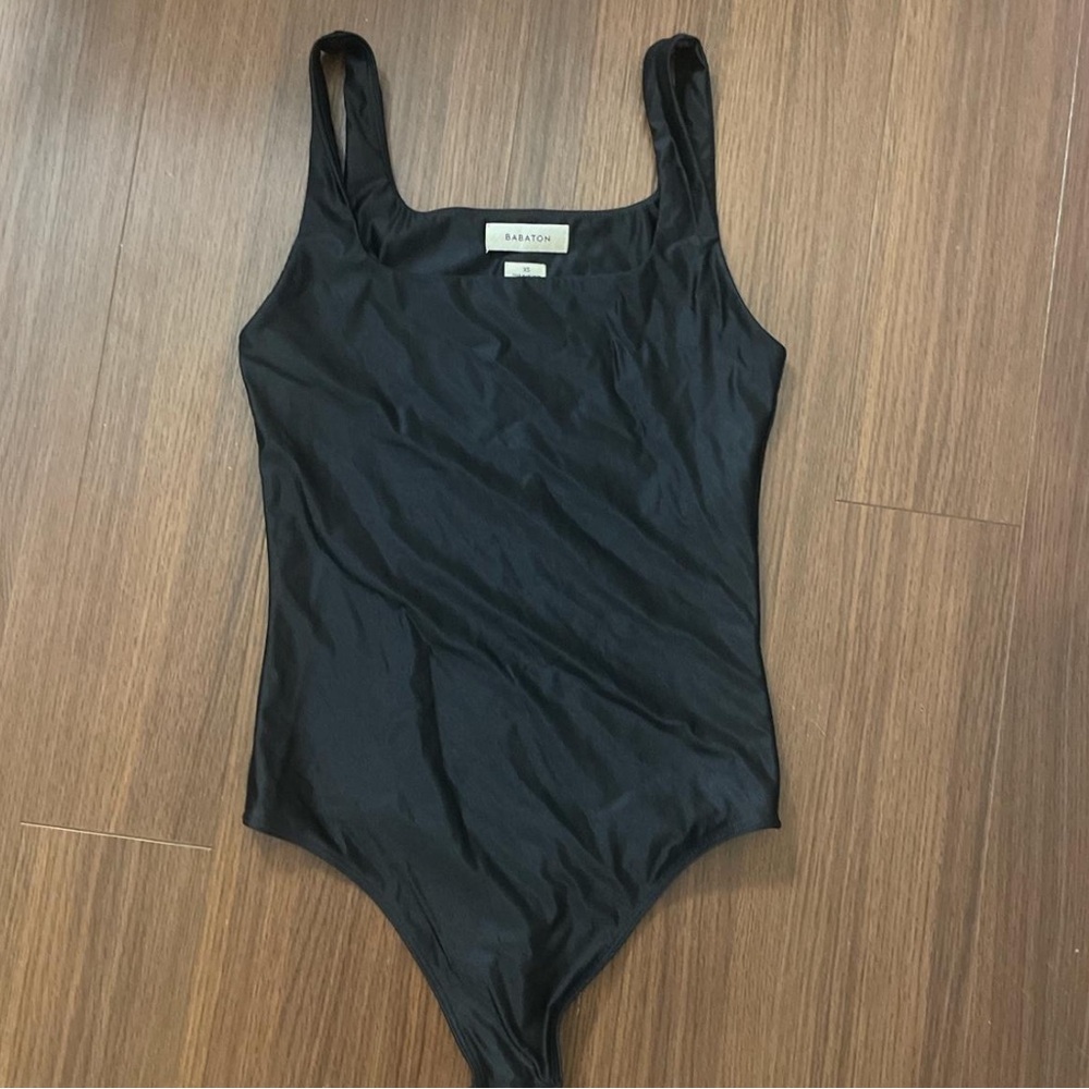 Aritzia babaton bodysuit